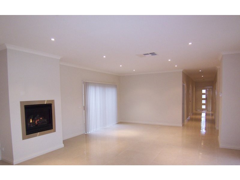 34 Playhouse Avenue, Cairnlea VIC 3023