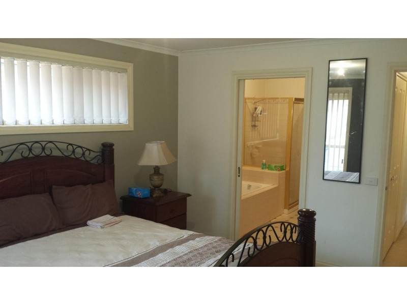 1/30 Bulla Road, Strathmore VIC 3041