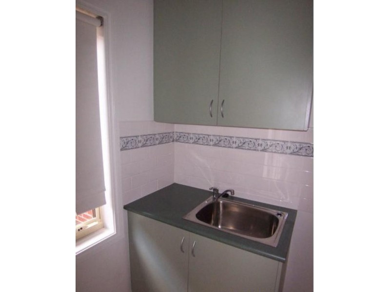 Rear 23 Woodland Street, Strathmore VIC 3041