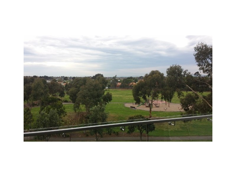 207/1044 Mt Alexander Road, Essendon VIC 3040