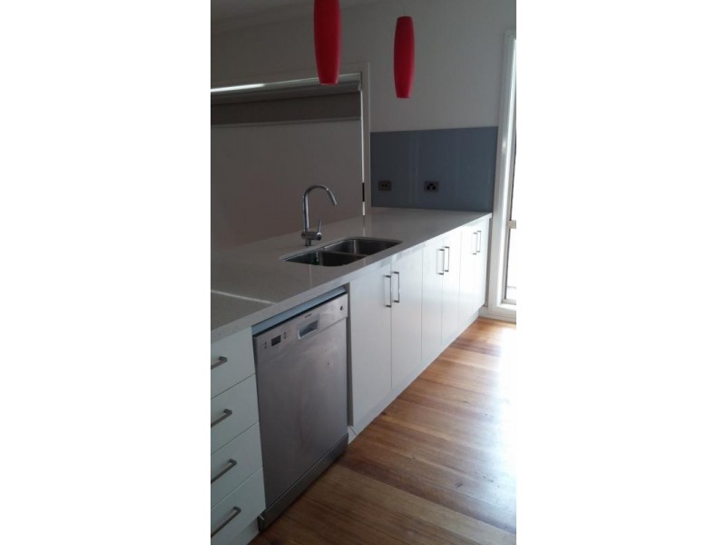 19 Dalrymple Way, Doreen VIC 3754