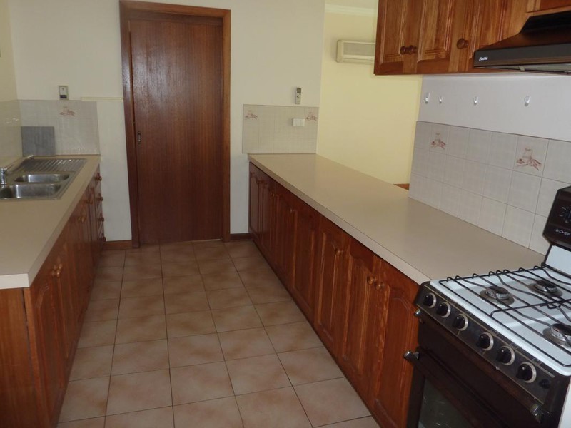 1/31 Ramsay Street, Essendon VIC 3040