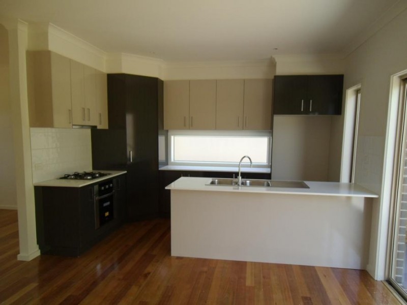 1/35 Hart Street, Airport West VIC 3042