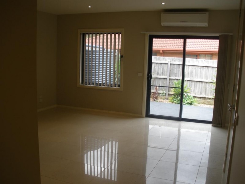 2/37 Clovelly Avenue, Glenroy VIC 3046