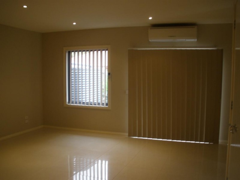 2/37 Clovelly Avenue, Glenroy VIC 3046