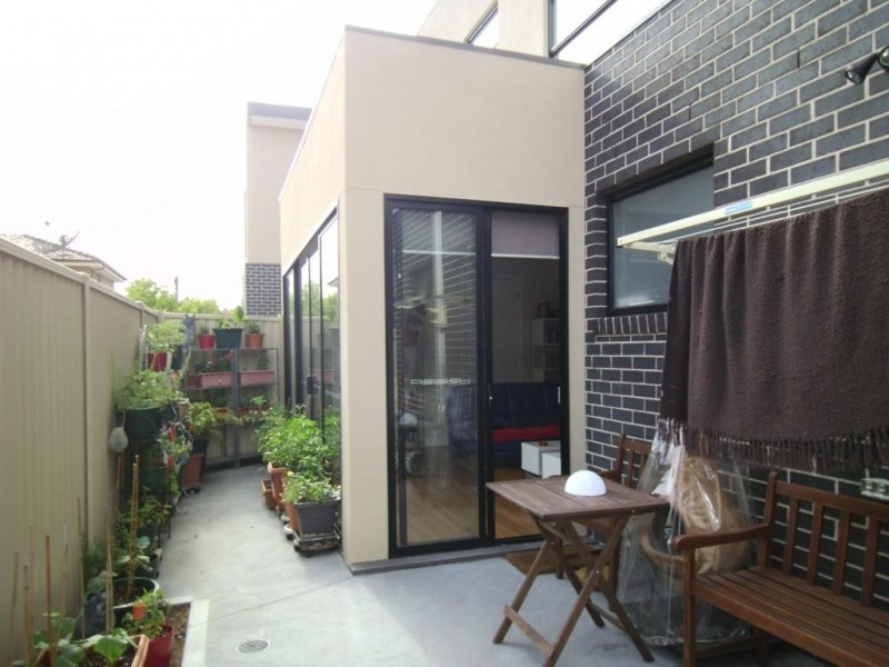 8B Huntly Street, Moonee Ponds VIC 3039