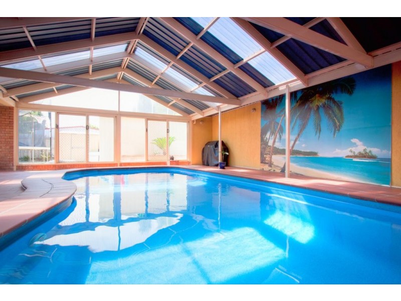 18 Penshurst Court, Hillside VIC 3037