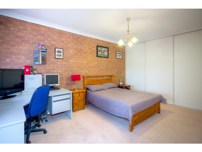 18 Penshurst Court, Hillside VIC 3037