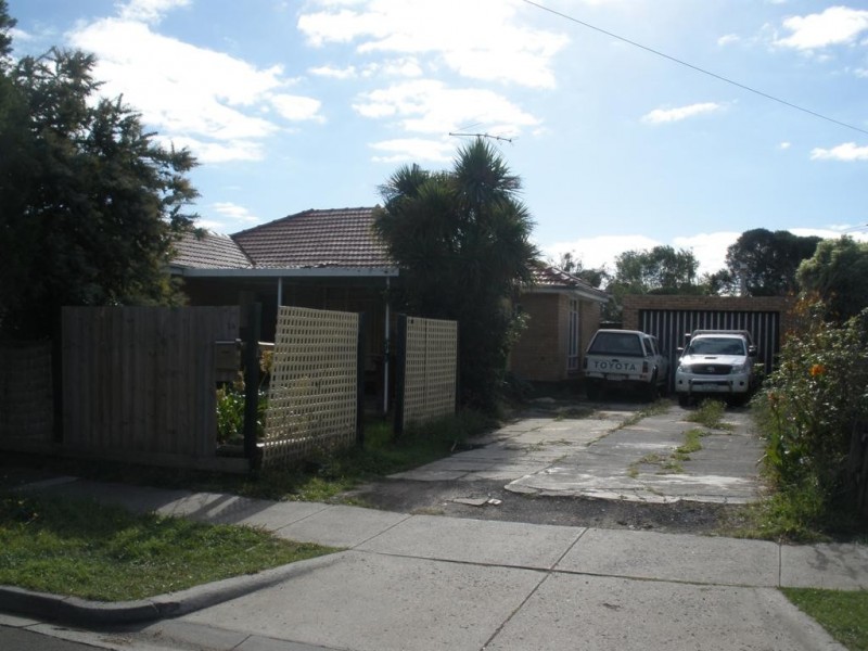 16  Banksia Grove, Tullamarine VIC 3043