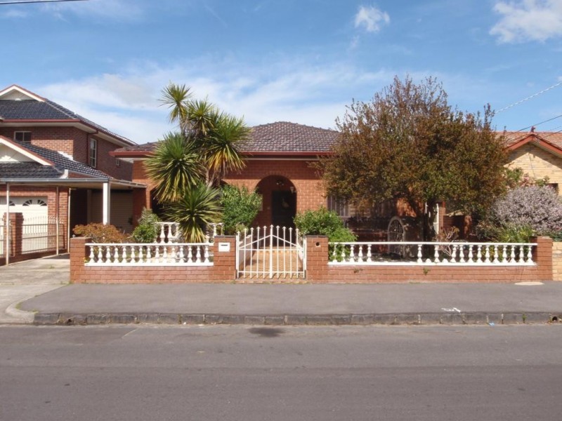 11 Centennial Avenue, Brunswick West VIC 3055