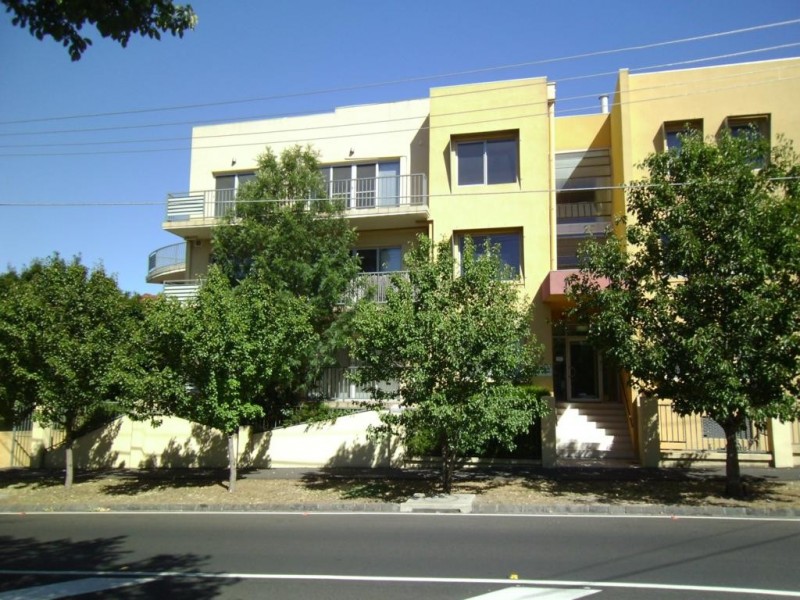 10/42 Napier Crescent, Essendon VIC 3040