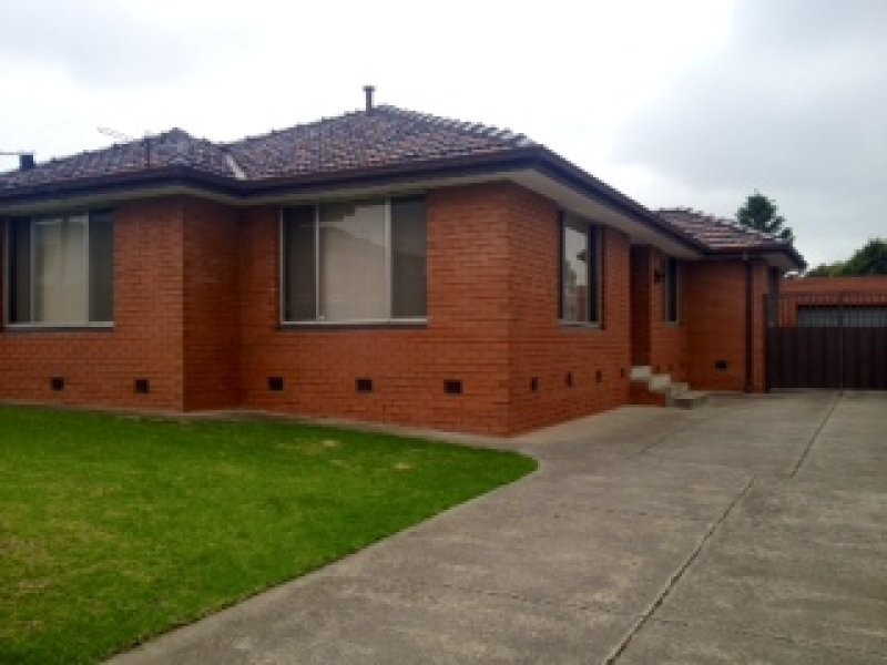 17 Stenson Road, Kealba VIC 3021