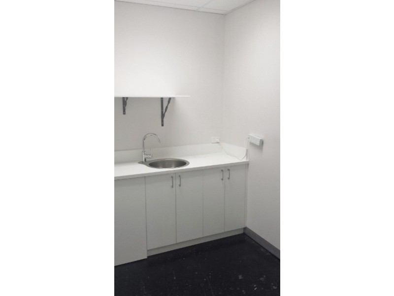 3a 82 Keilor Road, Essendon VIC 3040