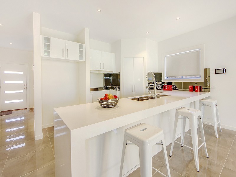 13B Lind Street, Strathmore VIC 3041