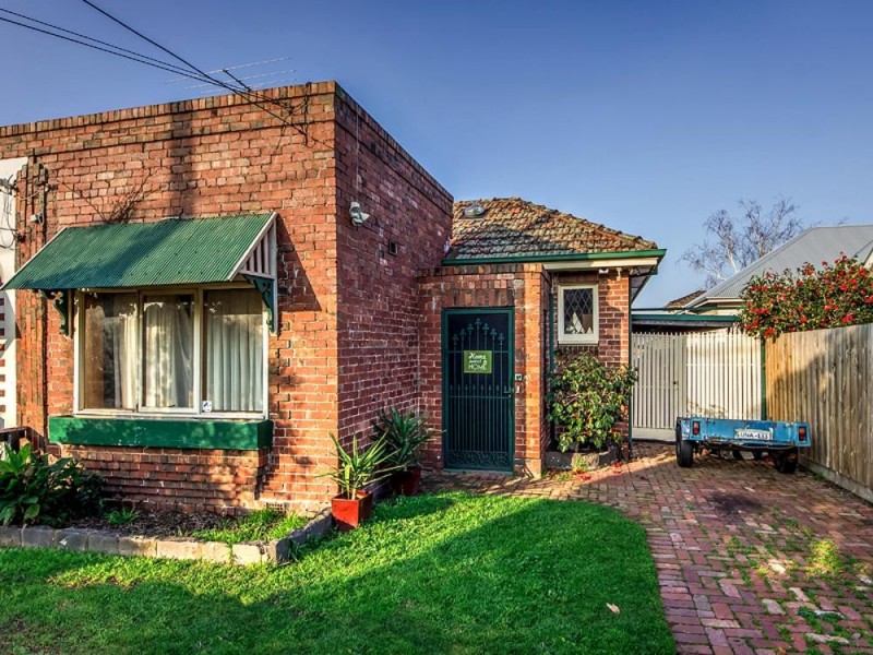 230 Pascoe Vale Road, Essendon VIC 3040