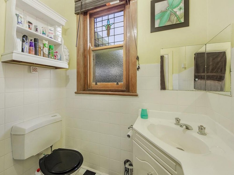 230 Pascoe Vale Road, Essendon VIC 3040