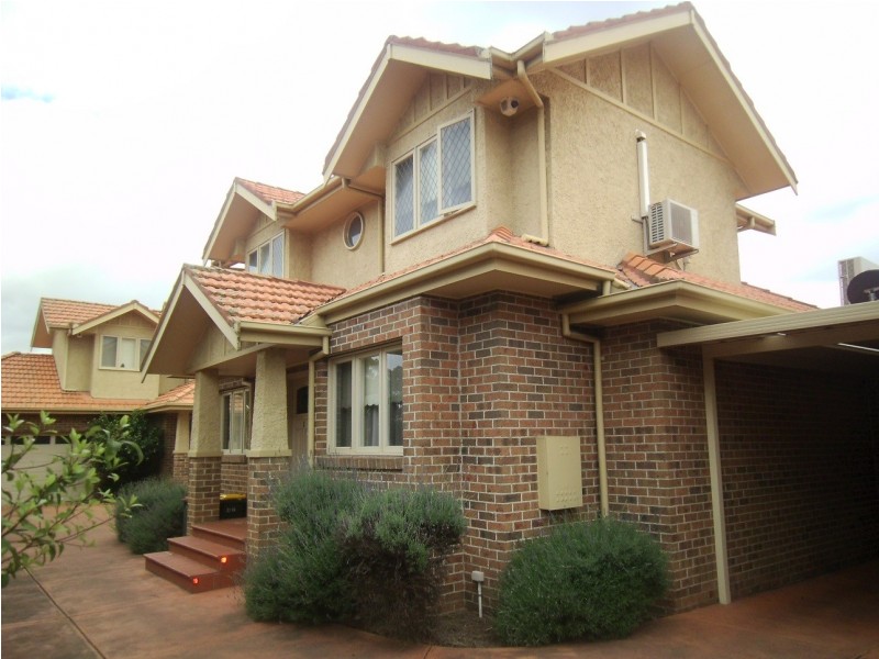 2/14 Fawkner St, Aberfeldie VIC 3040