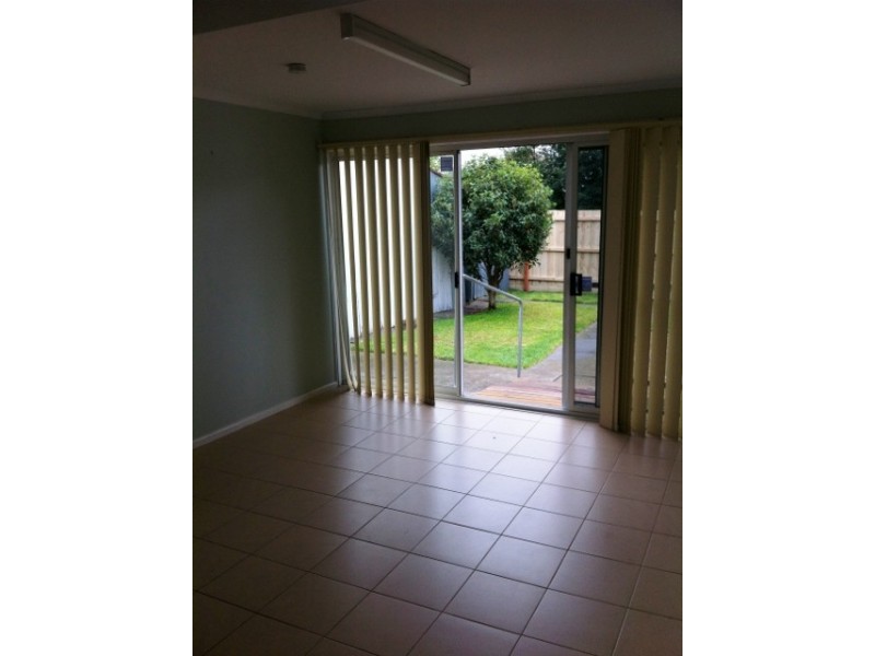 30 Woodland Street, Strathmore VIC 3041