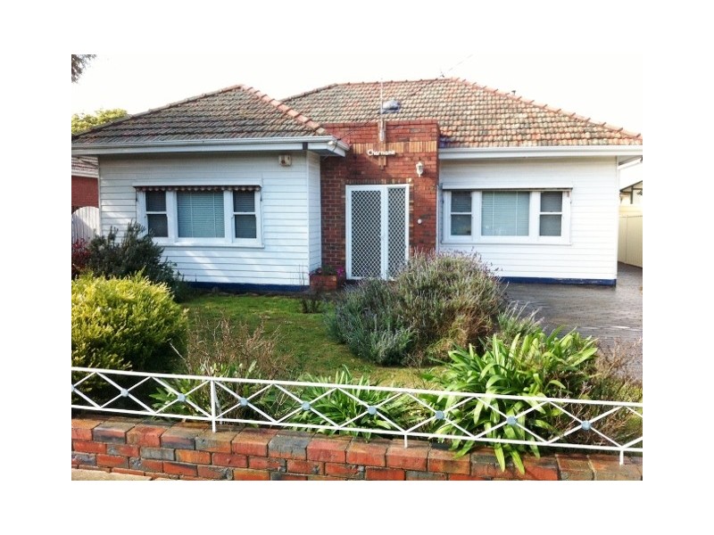 12 Hatter St, Pascoe Vale South VIC 3044