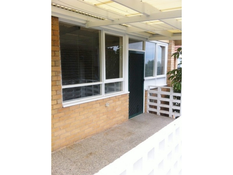 2/13 Fletcher Street, Essendon VIC 3040