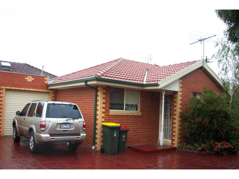 1/8A Etzel Street, Airport West VIC 3042