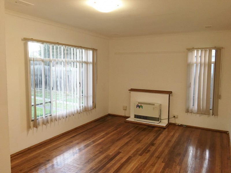 34 Charlesworth Street, Laverton VIC 3028