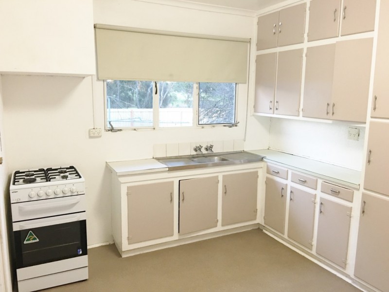 34 Charlesworth Street, Laverton VIC 3028