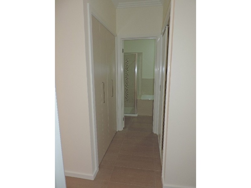 4/1 Warwick Place, Airport West VIC 3042