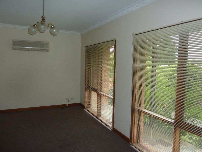 1/31 Ramsay Street, Essendon VIC 3040