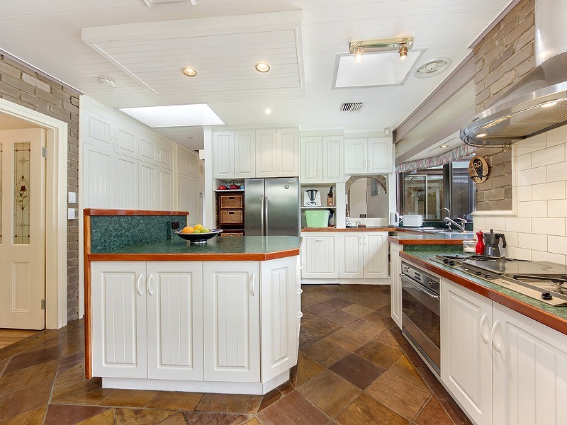 17 Hispano Drive, Keilor Downs VIC 3038