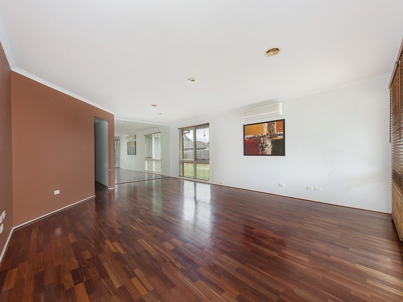 7 Ketwick Court, Sydenham VIC 3037