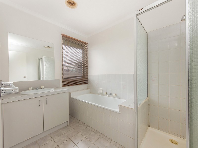 7 Ketwick Court, Sydenham VIC 3037