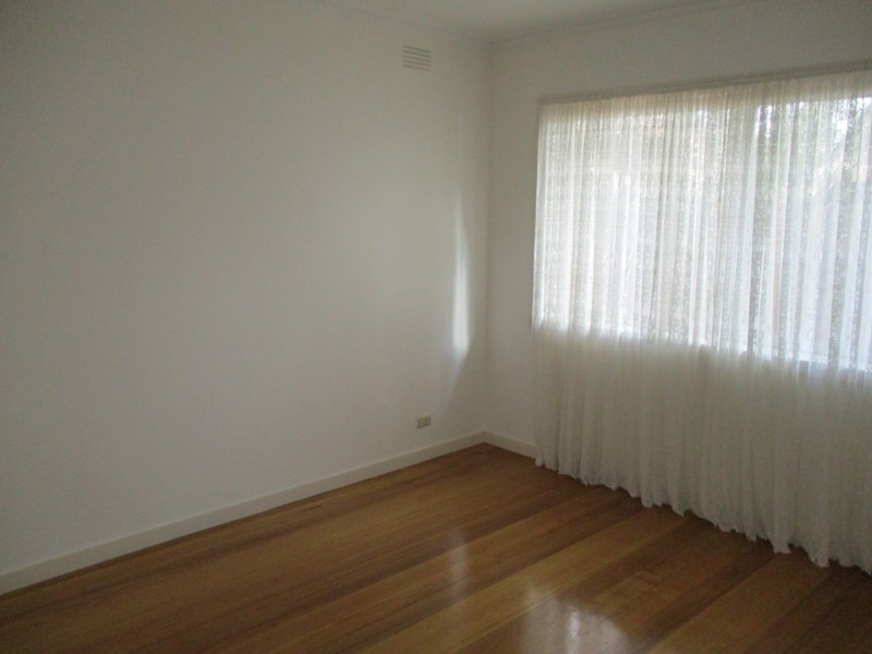 3/136 Hoffmans Road, Essendon VIC 3040