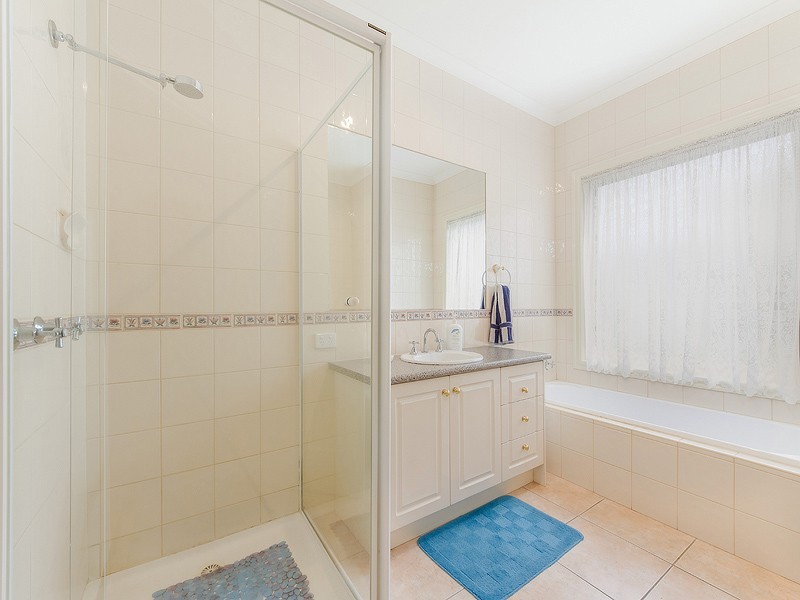 1 Denbigh Court, Keilor VIC 3036