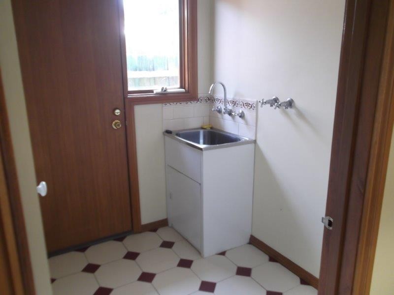 3/88 Woodland Street, Strathmore VIC 3041