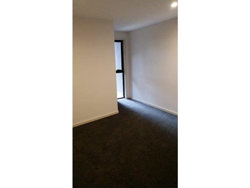 11/16 Winifred Street, Essendon VIC 3040