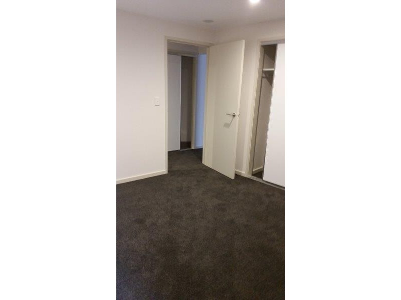 11/16 Winifred Street, Essendon VIC 3040