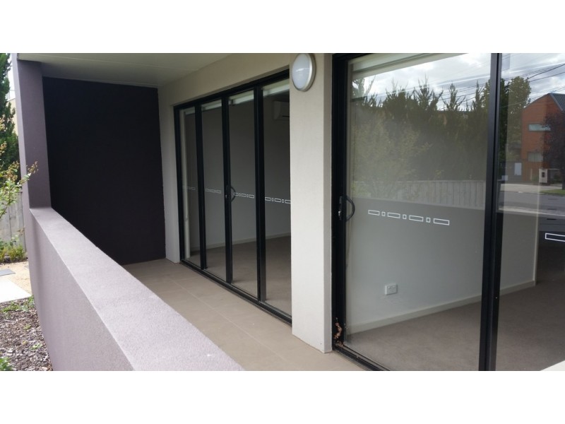 1/16 Winifred Street, Essendon VIC 3040