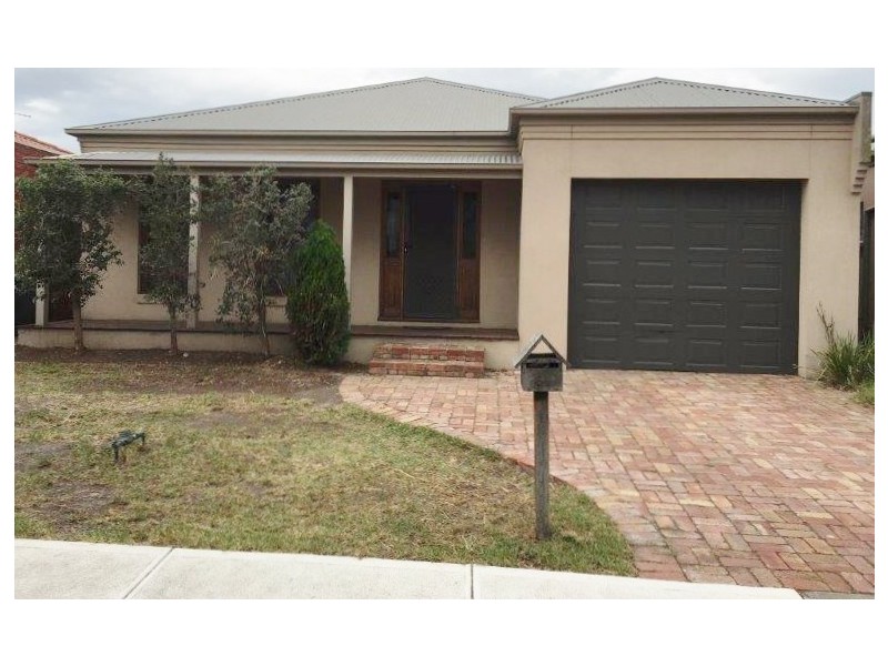 64 Gowanbrae Drive, Gowanbrae VIC 3043