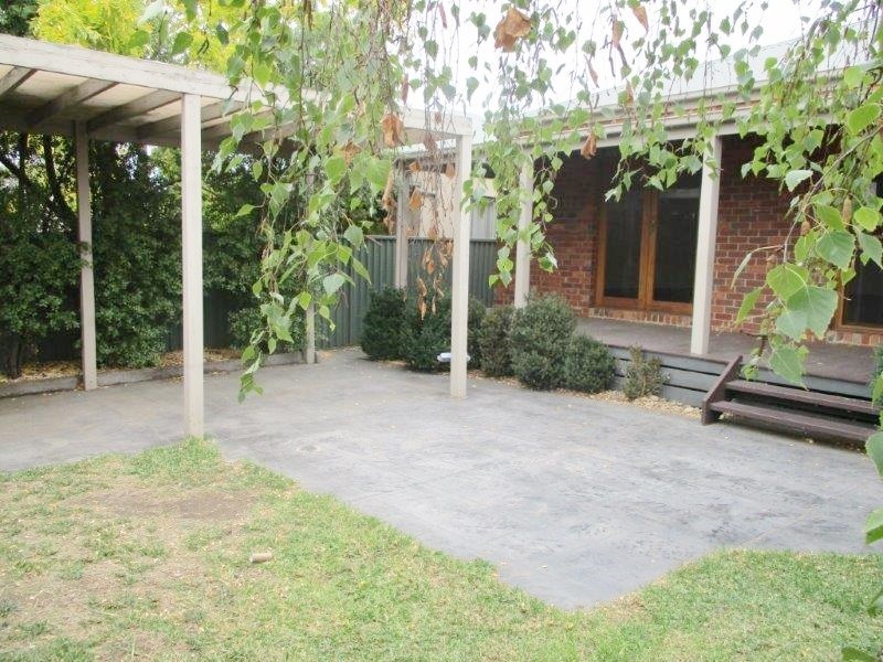 64 Gowanbrae Drive, Gowanbrae VIC 3043