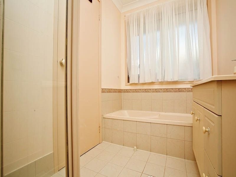 62 Warburton Drive, Woodcroft SA 5162