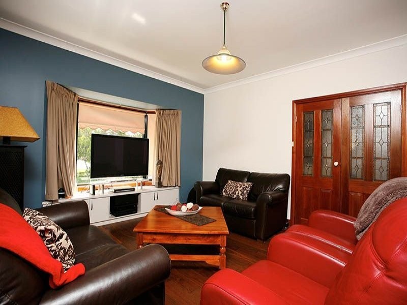 1 Horseshoe Drive, Woodcroft SA 5162