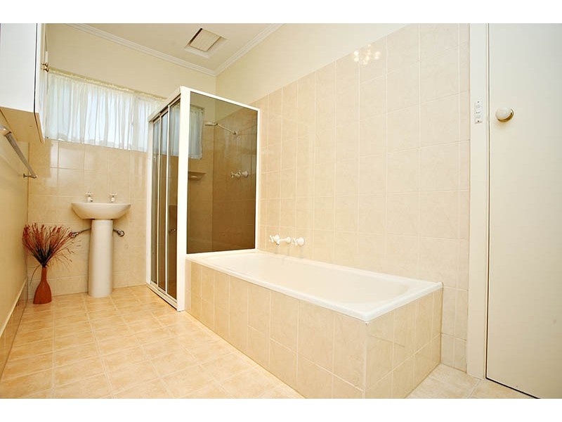 2 Solero Avenue, Reynella East SA 5161