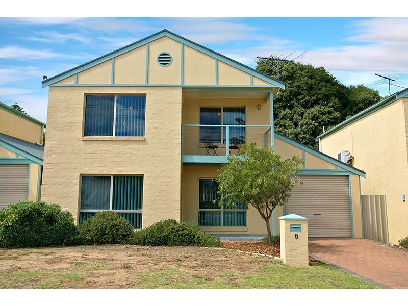 8 Sydney Crescent, Christies Beach SA 5165