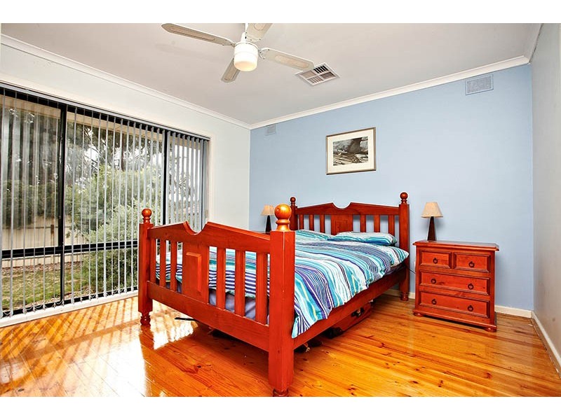 1 Richardson Crescent, Morphett Vale SA 5162