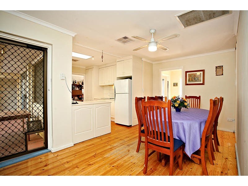 1 Richardson Crescent, Morphett Vale SA 5162