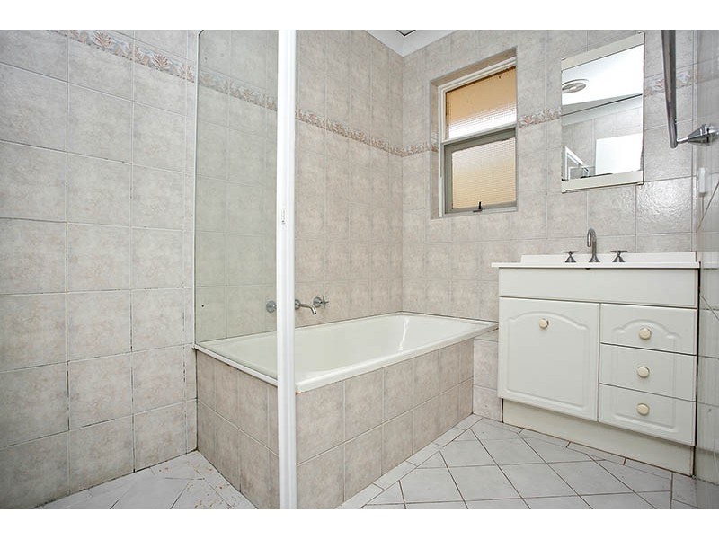 1 Richardson Crescent, Morphett Vale SA 5162