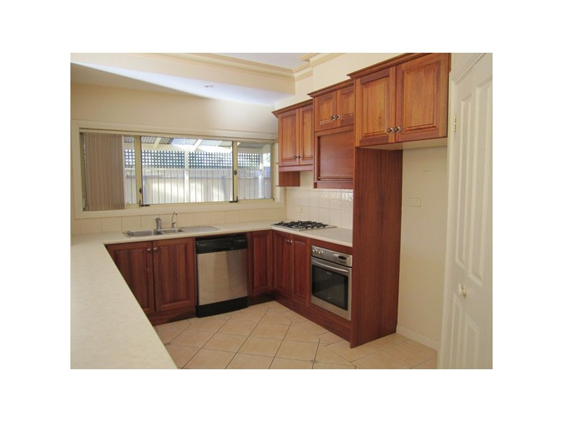 27 Malpas  Street, Old Noarlunga SA 5168