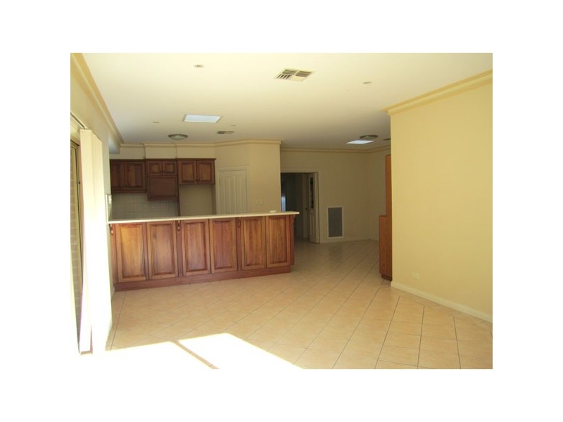 27 Malpas  Street, Old Noarlunga SA 5168