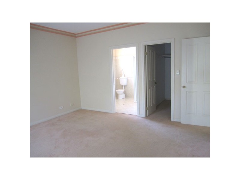 27 Malpas  Street, Old Noarlunga SA 5168